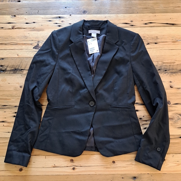 Blazer - Picture 1 of 2